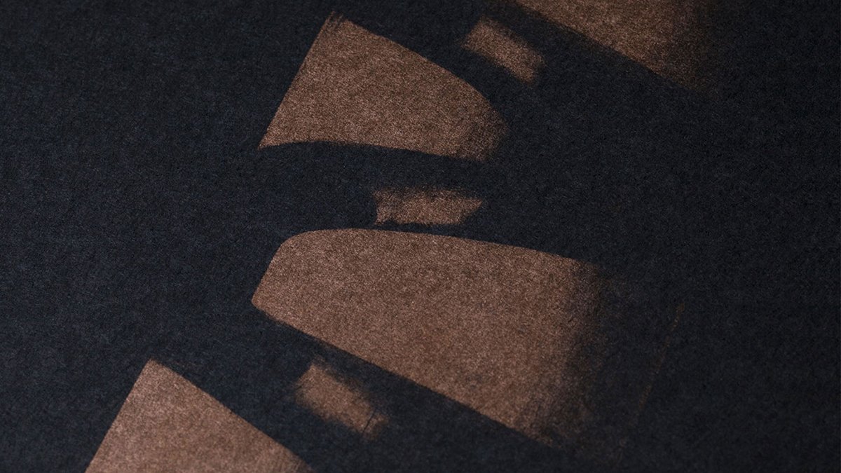 國(guó)外藝術(shù)古董品牌vi設(shè)計(jì)和產(chǎn)品手冊(cè)設(shè)計(jì)欣賞，vi設(shè)計(jì)，品牌vi設(shè)計(jì)，藝術(shù)品牌vi設(shè)計(jì)，產(chǎn)品手冊(cè)設(shè)計(jì)，深圳vi設(shè)計(jì)，左右格局